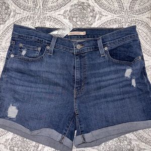 Levi’s female shorts